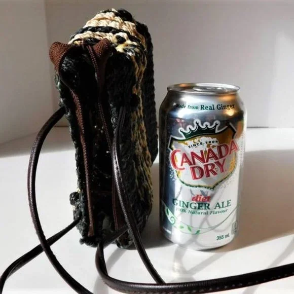 Woven Rattan Purse - Picture 6 of 9